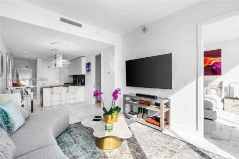 Condo in Miami, Florida, 1 bedroom  № 2057680 - photo 28