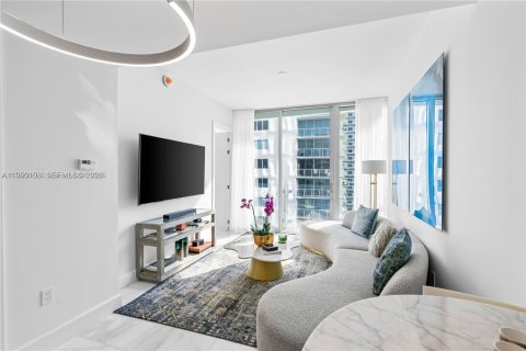 Condo in Miami, Florida, 1 bedroom  № 2057680 - photo 25