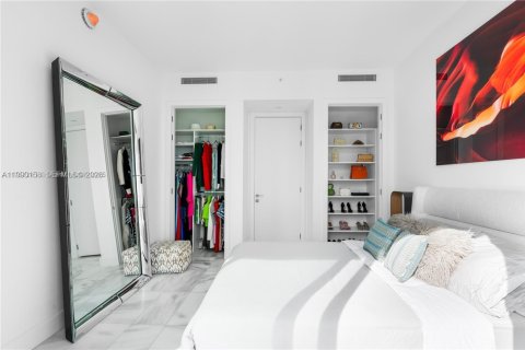 Condo in Miami, Florida, 1 bedroom  № 2057680 - photo 21