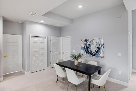 Villa ou maison à vendre à North Port, Floride: 4 chambres, 153.29 m2 № 2403388 - photo 17
