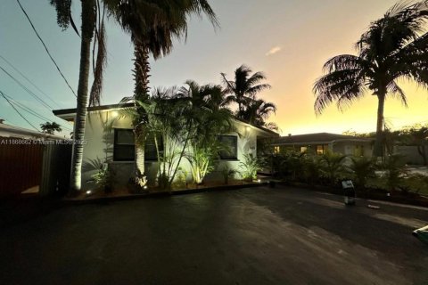 Villa ou maison à louer à Dania Beach, Floride: 2 chambres, 92.9 m2 № 1928292 - photo 25