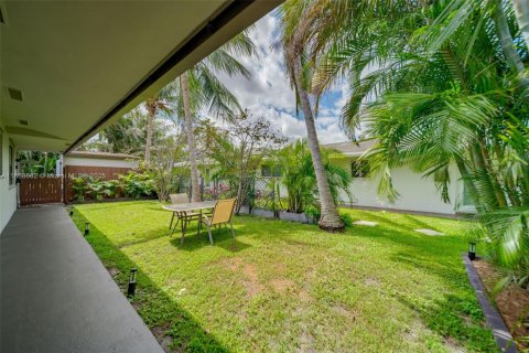Villa ou maison à louer à Dania Beach, Floride: 2 chambres, 92.9 m2 № 1928292 - photo 15