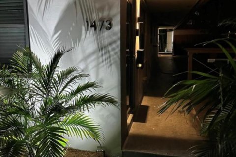 Villa ou maison à louer à Dania Beach, Floride: 2 chambres, 92.9 m2 № 1928292 - photo 26