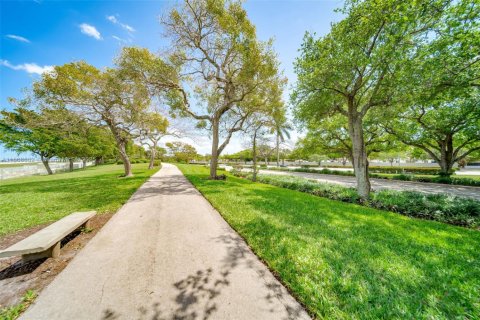 Villa ou maison à louer à Dania Beach, Floride: 2 chambres, 92.9 m2 № 1928292 - photo 22