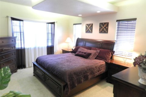 Villa ou maison à louer à Weston, Floride: 4 chambres, 236.9 m2 № 1943359 - photo 20