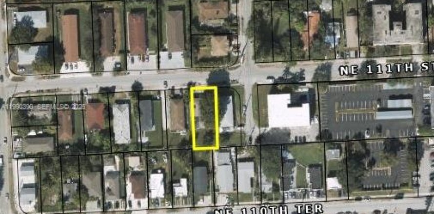 Коммерческая недвижимость в Майами, Флорида 162.49м2 № 2057762