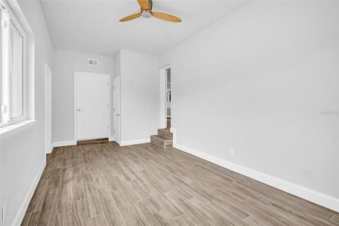 Villa ou maison à vendre à Tarpon Springs, Floride: 4 chambres, 183.76 m2 № 1904868 - photo 25