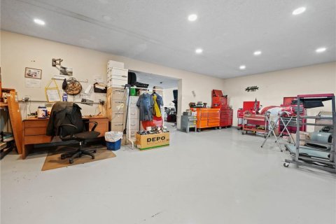 Купить коммерческую недвижимость в Лейкленд, Флорида 999.35м2, № 1417931 - фото 24
