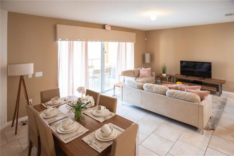 Adosado en venta en Davenport, Florida, 4 dormitorios, 202.9 m2 № 1914691 - foto 5