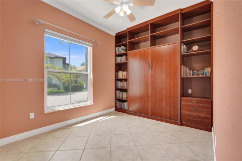 Villa ou maison à vendre à Hollywood, Floride: 3 chambres, 145.02 m2 № 2045269 - photo 13