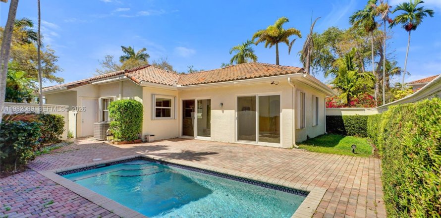 Villa ou maison à Hollywood, Floride 3 chambres, 145.02 m2 № 2045269