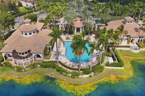 Villa ou maison à vendre à Hollywood, Floride: 3 chambres, 145.02 m2 № 2045269 - photo 30