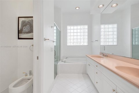 Villa ou maison à vendre à Hollywood, Floride: 3 chambres, 145.02 m2 № 2045269 - photo 19