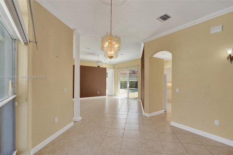 Villa ou maison à vendre à Hollywood, Floride: 3 chambres, 145.02 m2 № 2045269 - photo 7