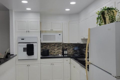 Condominio en Sunny Isles Beach, Florida, 1 dormitorio  № 2271241