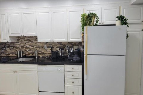 Condominio en alquiler en Sunny Isles Beach, Florida, 1 dormitorio, 93.37 m2 № 2271241 - foto 3