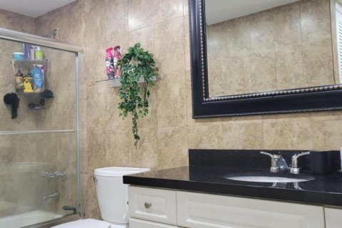 Condominio en alquiler en Sunny Isles Beach, Florida, 1 dormitorio, 93.37 m2 № 2271241 - foto 14