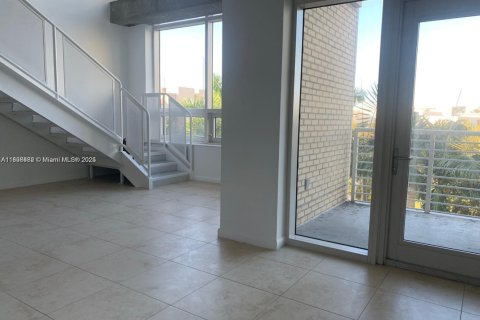 Copropriété à vendre à Miami, Floride: 108.14 m2 № 1842502 - photo 2