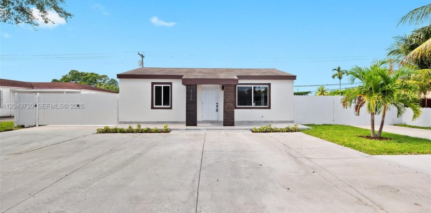 House in Miami, Florida 2 bedrooms, 110.18 sq.m. № 2173544