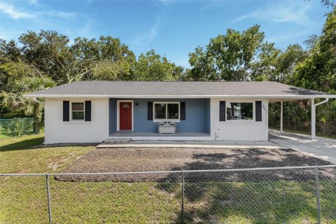 House in Sanford, Florida 3 bedrooms, 128.95 sq.m. № 1893971 - photo 1