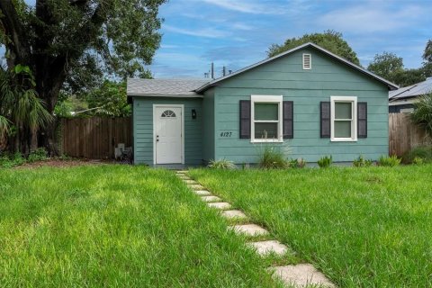 House in Saint Petersburg, Florida 2 bedrooms, 52.03 sq.m. № 1909405 - photo 29