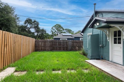 House in Saint Petersburg, Florida 2 bedrooms, 52.03 sq.m. № 1909405 - photo 23