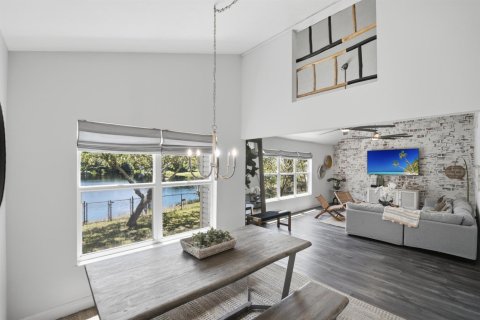 Casa en venta en St. Lucie, Florida, 3 dormitorios, 174.28 m2 № 2078365 - foto 16