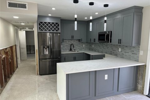 Casa en venta en Saint Petersburg, Florida, 3 dormitorios, 151.43 m2 № 1509676 - foto 28