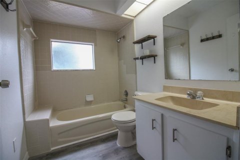 Apartment in Lakeland, Florida 2 bedrooms, 91.97 sq.m. № 2379679 - photo 12