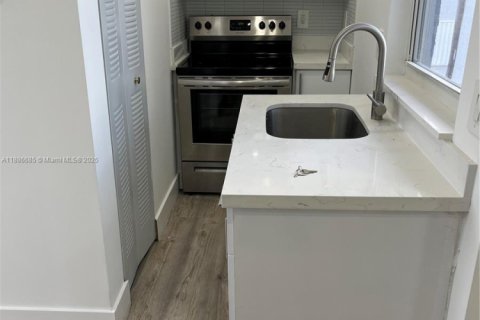 Appartement à louer à Miami, Floride: 1 chambre, 39.48 m2 № 1933351 - photo 8