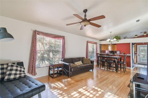 Casa en venta en Tampa, Florida, 3 dormitorios, 123.47 m2 № 1803844 - foto 2