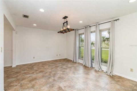 Villa ou maison à vendre à Melbourne, Floride: 4 chambres, 217.58 m2 № 1539029 - photo 4