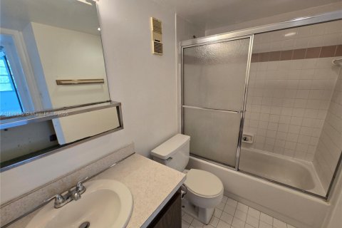 Condominio en venta en Hollywood, Florida, 1 dormitorio, 72.46 m2 № 2034709 - foto 7