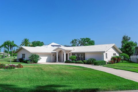 House in Venice, Florida 3 bedrooms, 182.18 sq.m. № 2152275 - photo 8