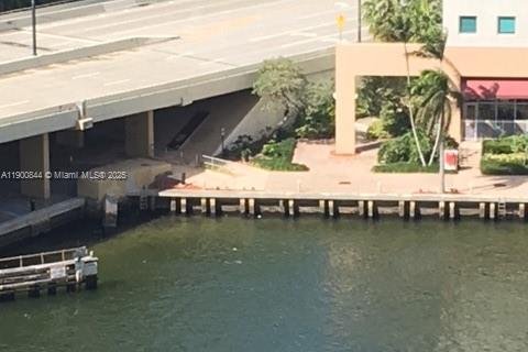 Снять в аренду кондоминиум в Майами, Флорида 1 спальня, 79.15м2, № 1952104 - фото 8