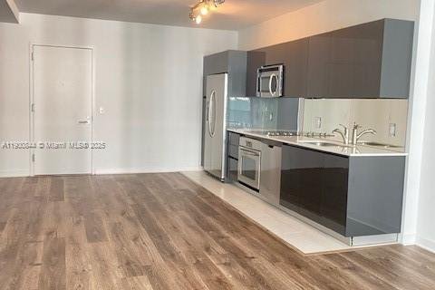 Снять в аренду кондоминиум в Майами, Флорида 1 спальня, 79.15м2, № 1952104 - фото 3