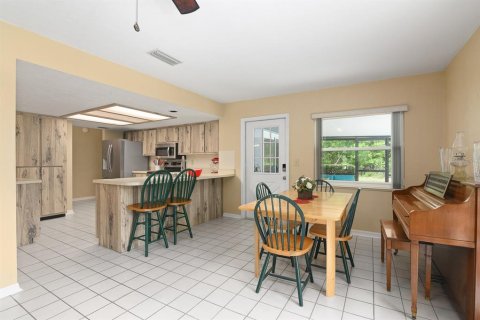 Casa en venta en High Springs, Florida, 6 dormitorios, 382.57 m2 № 1625536 - foto 25