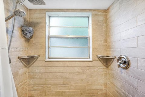 Copropriété à vendre à Deerfield Beach, Floride: 2 chambres, 76.18 m2 № 1997794 - photo 17