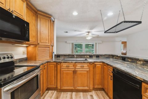 Casa en venta en Spring Hill, Florida, 3 dormitorios, 189.99 m2 № 1841739 - foto 19