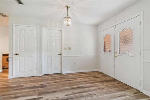 Casa en venta en Spring Hill, Florida, 3 dormitorios, 189.99 m2 № 1841739 - foto 9