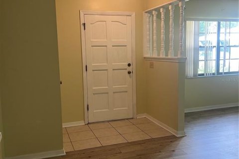 Appartement à louer à Mount Dora, Floride: 2 chambres, 237.83 m2 № 1829346 - photo 4