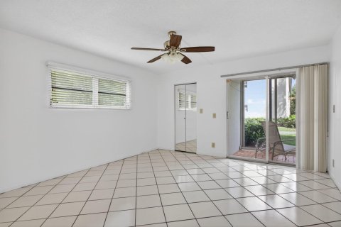 Condo in Coconut Creek, Florida, 2 bedrooms  № 2185219 - photo 20