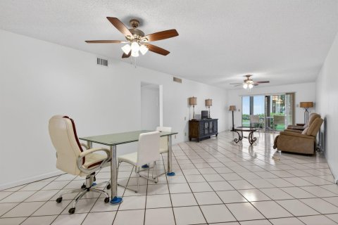 Condo in Coconut Creek, Florida, 2 bedrooms  № 2185219 - photo 7