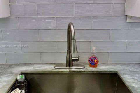 Снять в аренду виллу или дом в Дания-Бич, Флорида 3 спальни, 160.54м2, № 1988001 - фото 10