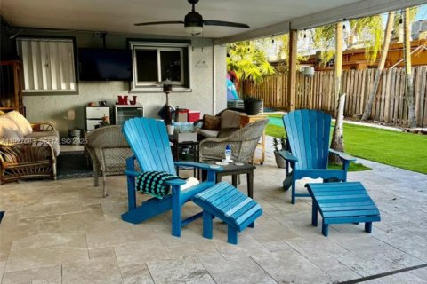 Снять в аренду виллу или дом в Дания-Бич, Флорида 3 спальни, 160.54м2, № 1988001 - фото 20