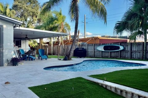 Снять в аренду виллу или дом в Дания-Бич, Флорида 3 спальни, 160.54м2, № 1988001 - фото 22