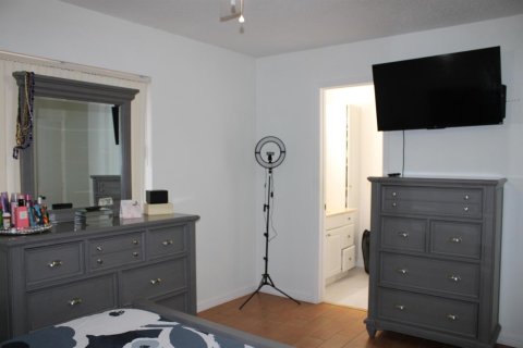Villa ou maison à louer à Port St. Lucie, Floride: 3 chambres, 93.46 m2 № 2146571 - photo 13