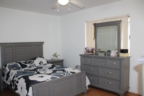Villa ou maison à louer à Port St. Lucie, Floride: 3 chambres, 93.46 m2 № 2146571 - photo 19