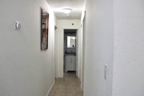 Villa ou maison à louer à Port St. Lucie, Floride: 3 chambres, 93.46 m2 № 2146571 - photo 5