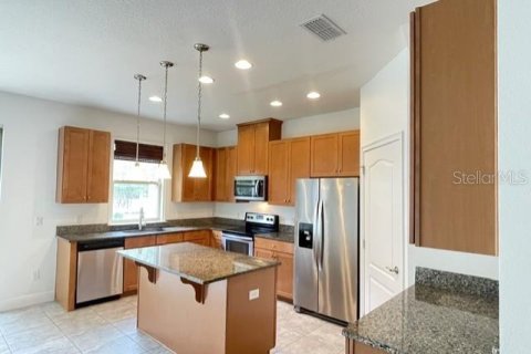 Touwnhouse à vendre à Orlando, Floride: 2 chambres, 125.7 m2 № 2354965 - photo 4